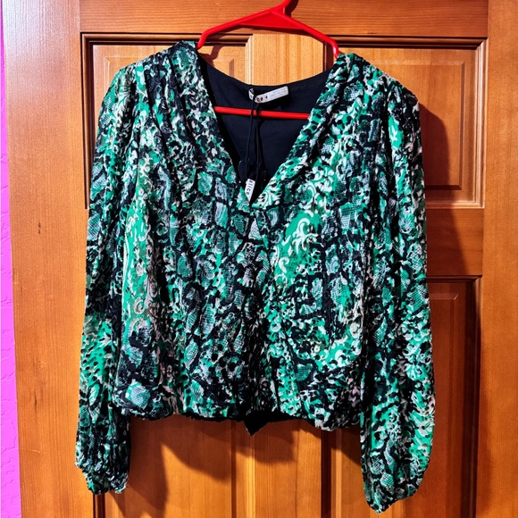 Alice + Olivia BUNDLE - Picture 4 of 4